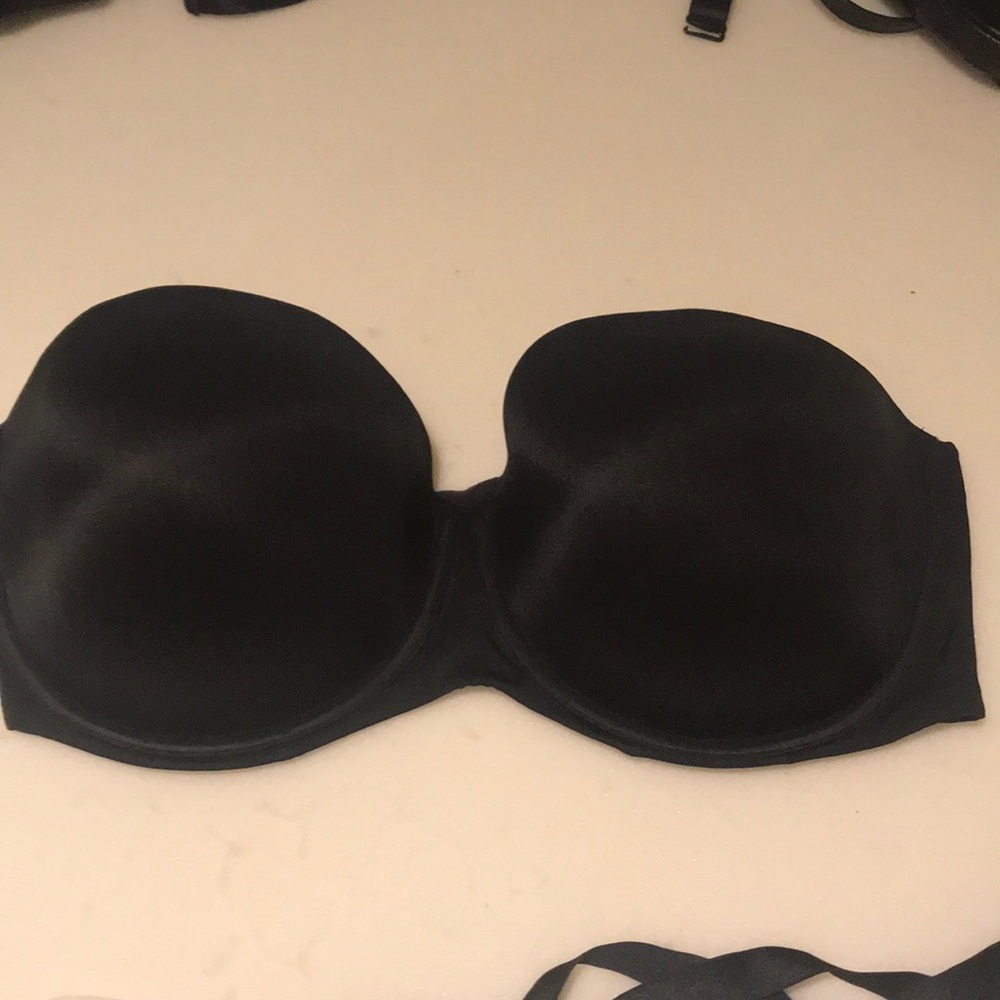 Multi way strapless bra